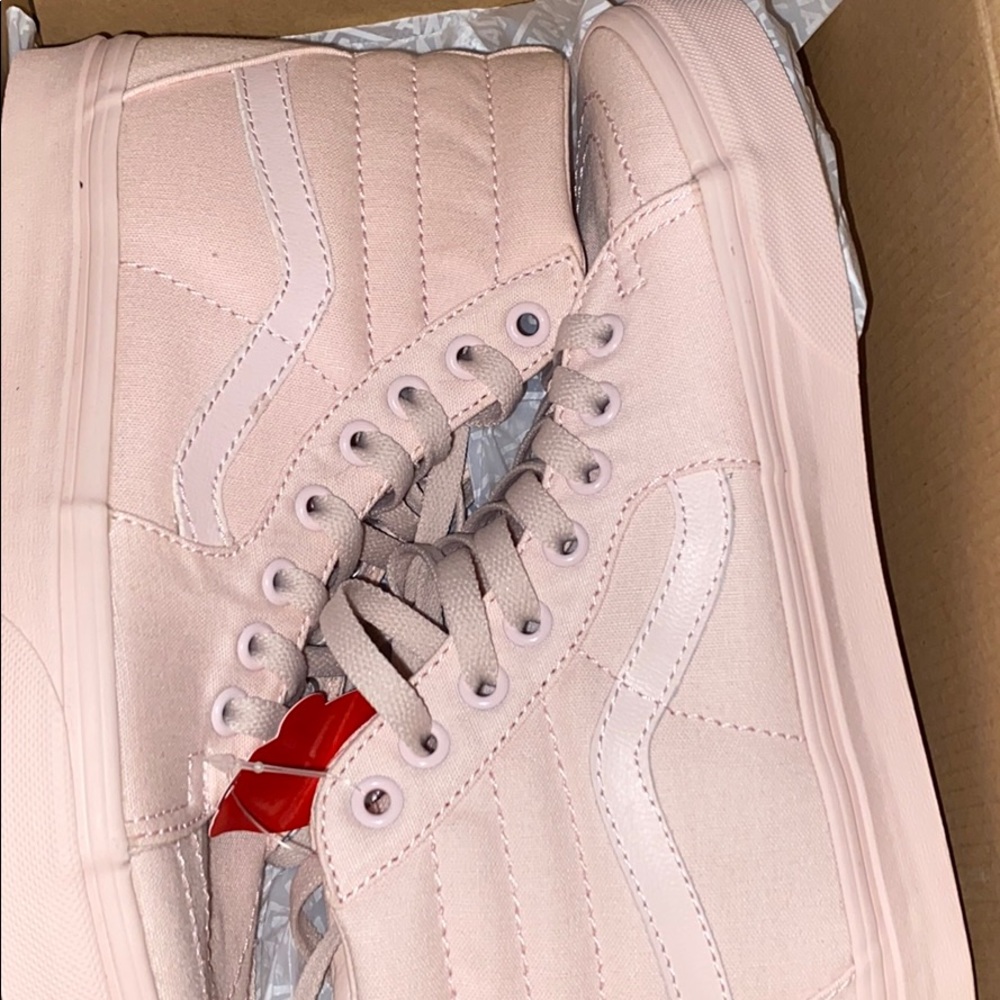 Vans Peach Blush women’s 7